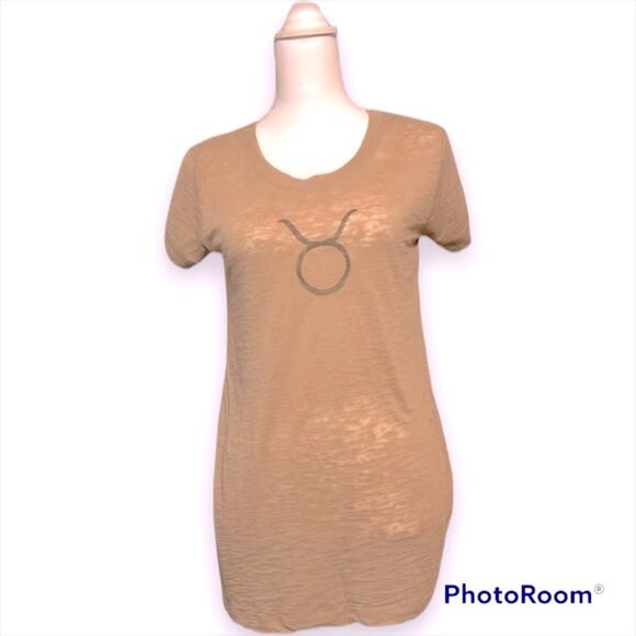 BCBGMaxAzria Taurus Zodiac T-Shirt- Size Small - Picture 1 of 10